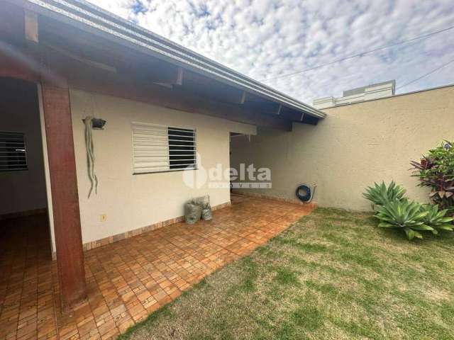 Casa à venda, 3 quartos, 1 suíte, Jardim Brasília - Uberlândia/MG