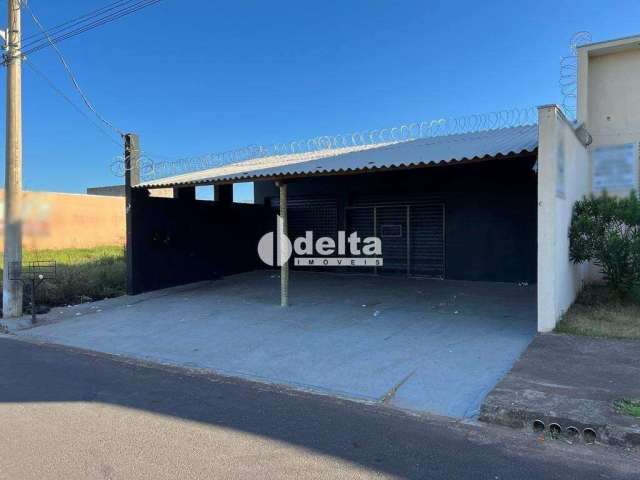 Casa Comercial à venda, 4 vagas, Monte Hebron - Uberlândia/MG