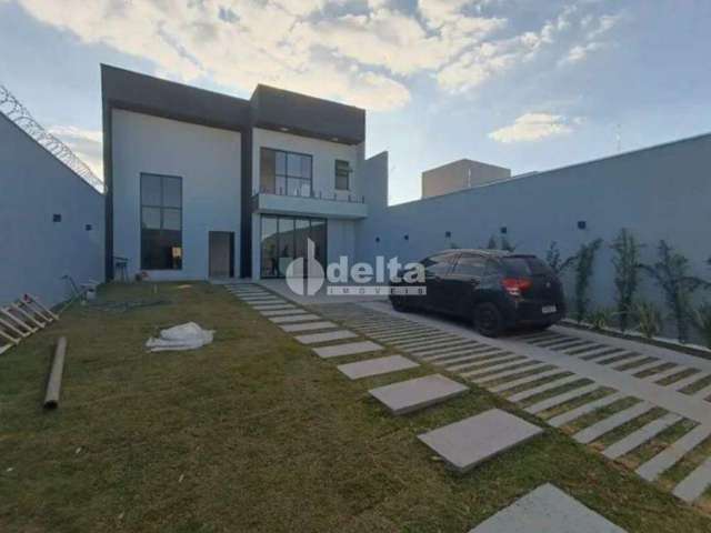 Casa à venda, 2 quartos, 2 suítes, 8 vagas, Portal do Vale - Uberlândia/MG