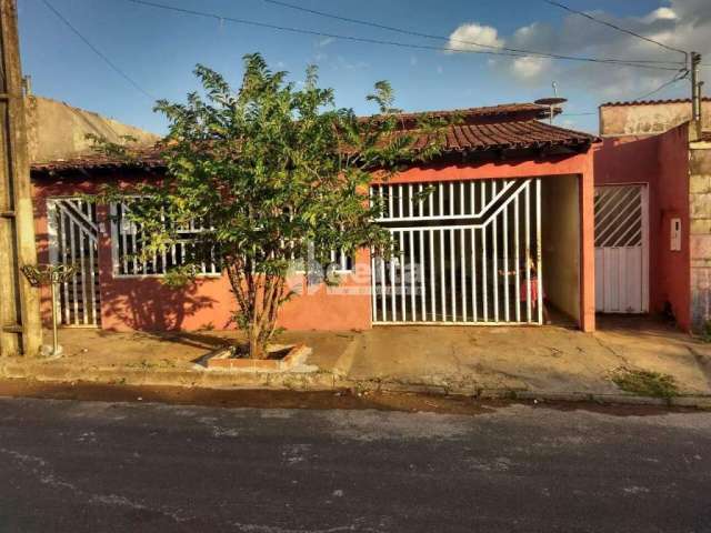 Casa à venda, 3 quartos, 2 vagas, Planalto - Uberlândia/MG