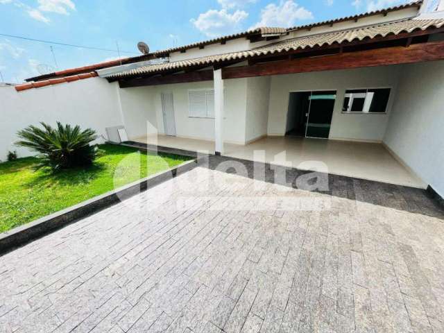 Casa à venda, 3 quartos, 3 suítes, 4 vagas, Jardim Botânico - Uberlândia/MG