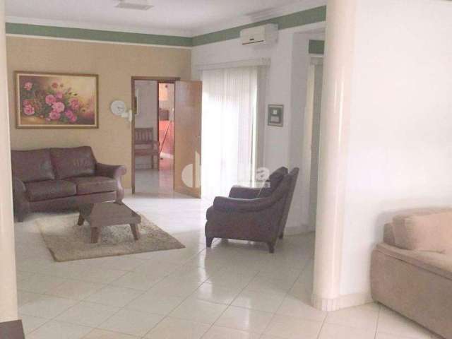 Casa à venda, 4 quartos, 1 suíte, 5 vagas, Centro - Uberlândia/MG