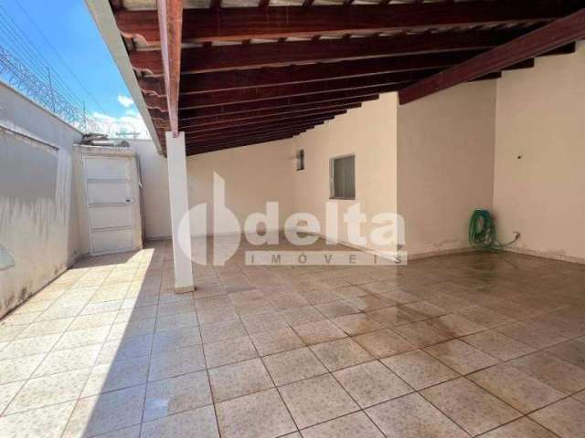 Casa à venda, 3 quartos, 1 suíte, 3 vagas, Shopping Park - Uberlândia/MG