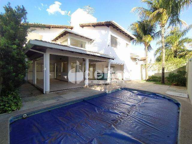 Casa em condomínio para aluguel, 3 quartos, 3 suítes, 2 vagas, Morada da Colina - Uberlândia/MG