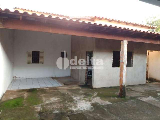 Casa à venda, 3 quartos, 2 suítes, 3 vagas, Jardim Canaã - Uberlândia/MG