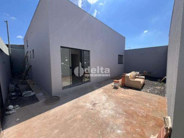 Casa à venda, 3 quartos, 1 suíte, 2 vagas, São Jorge - Uberlândia/MG