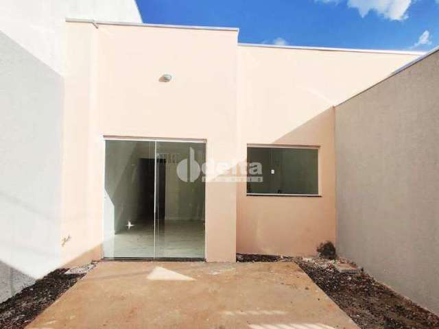 Casa à venda, 2 quartos, 1 suíte, 2 vagas, São Jorge - Uberlândia/MG