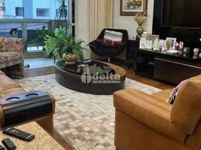 Apartamento à venda, 4 quartos, 1 suíte, 3 vagas, Lidice - Uberlândia/MG