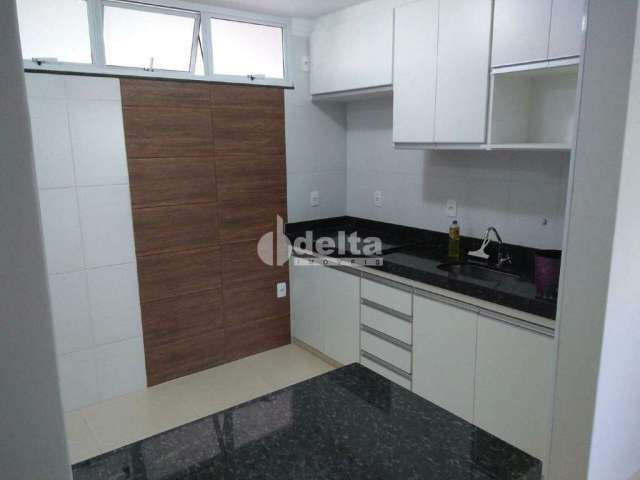 Apartamento à venda, 2 quartos, 1 suíte, 2 vagas, Umuarama - Uberlândia/MG