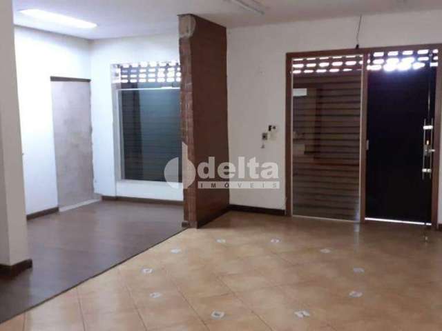 Prédio à venda, 3 quartos, Osvaldo Rezende - Uberlândia/MG