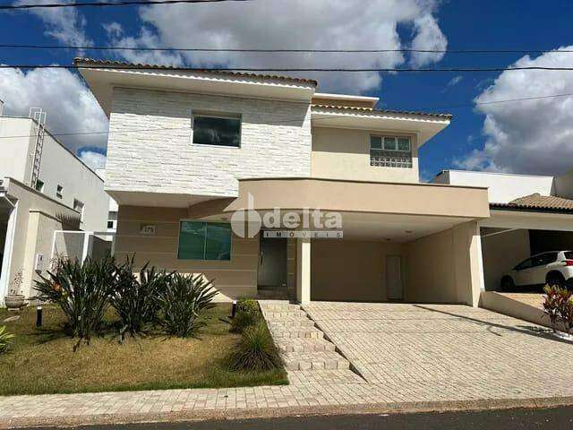 Casa em condomínio para aluguel, 4 quartos, 4 suítes, 3 vagas, Nova Uberlândia - Uberlândia/MG