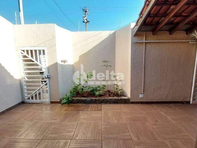 Casa à venda, 4 quartos, 1 suíte, 3 vagas, Centro - Uberlândia/MG