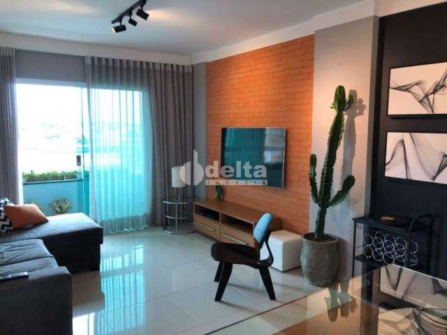 Apartamento para aluguel, 3 quartos, 1 suíte, 2 vagas, Jardim Finotti - Uberlândia/MG