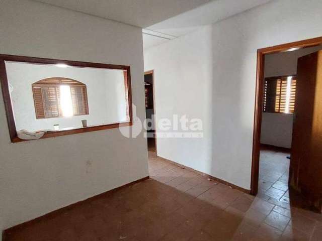 Casa à venda, 3 quartos, 1 vaga, Patrimônio - Uberlândia/MG