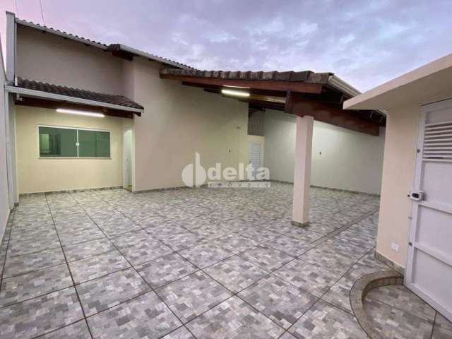 Casa à venda, 3 quartos, 1 suíte, 3 vagas, Carajás - Uberlândia/MG