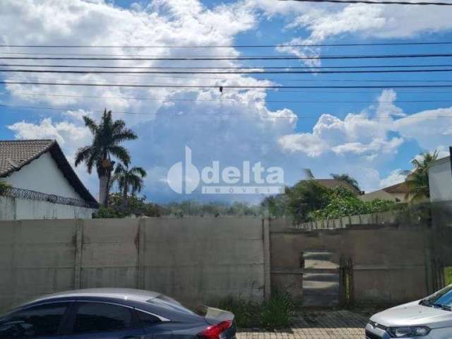 Terreno disponível para venda no bairro Morada da Colina em Uberlândia-MG