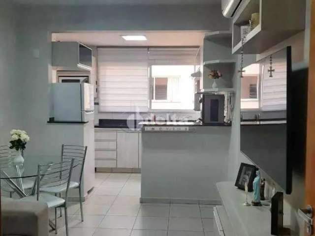 Apartamento disponível para venda no bairro Santa Mônica em Uberlândia-MG