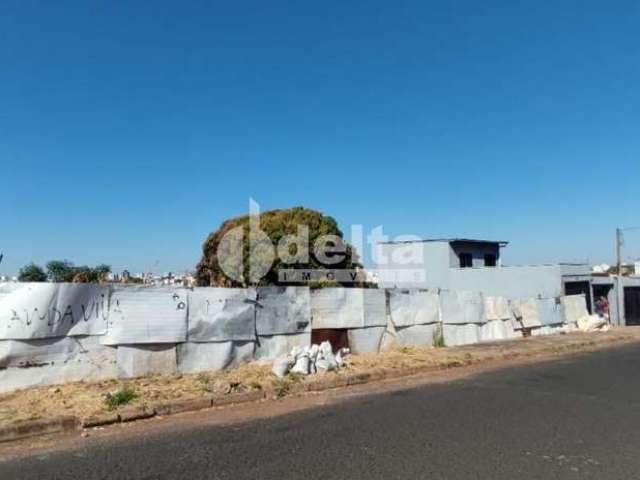 Terreno disponível para venda no bairro Tibery em Uberlândia-MG