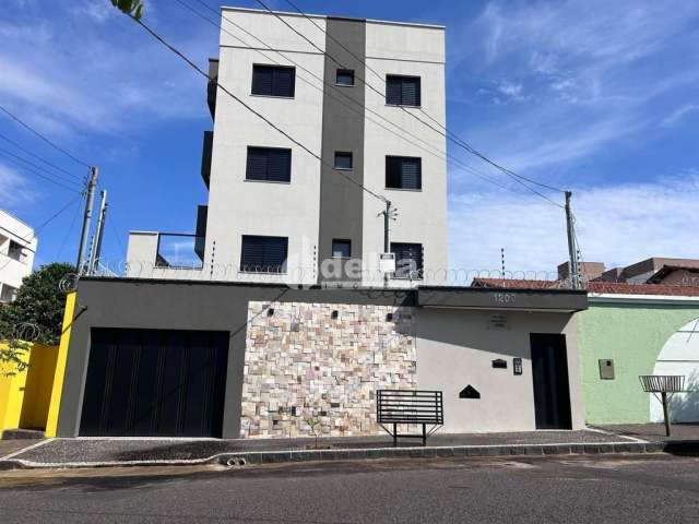 Apartamento disponível para venda no bairro Santa Mônica em Uberlândia-MG