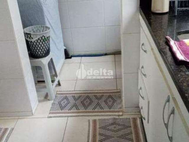 Apartamento disponível para venda no bairro Santa Mônica em Uberlândia-MG