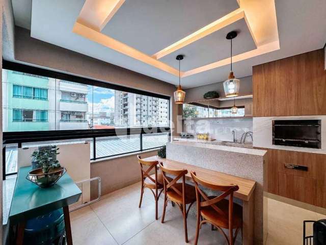 Apartamento disponível para venda no bairro Santa Mônica em Uberlândia-MG