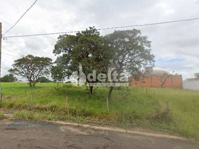 Terreno disponível para venda no bairro Jardim Inconfidência em Uberlândia-MG