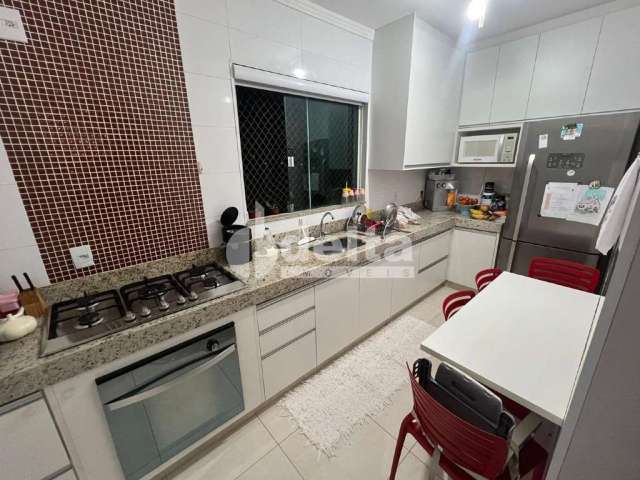 Apartamento disponível para venda no bairro Presidente Roosevelt em Uberlândia-MG