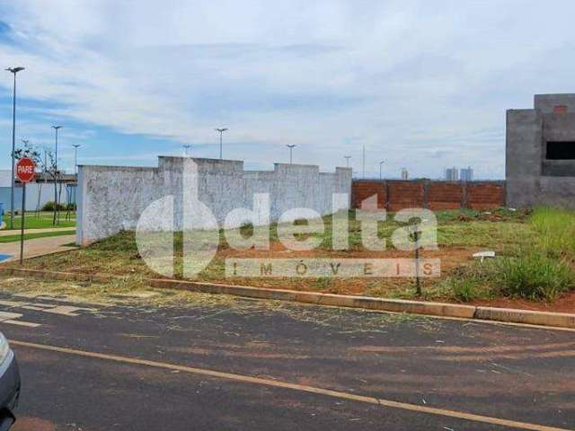 Terreno disponível para venda no bairro Aclimação em Uberlândia-MG