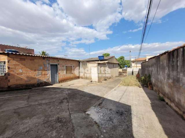 Terreno disponível para venda no bairro Tibery em Uberlândia-MG