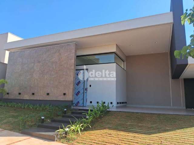 Casa em condomínio disponível para venda no bairro Laranjeiras em Uberlândia-MG