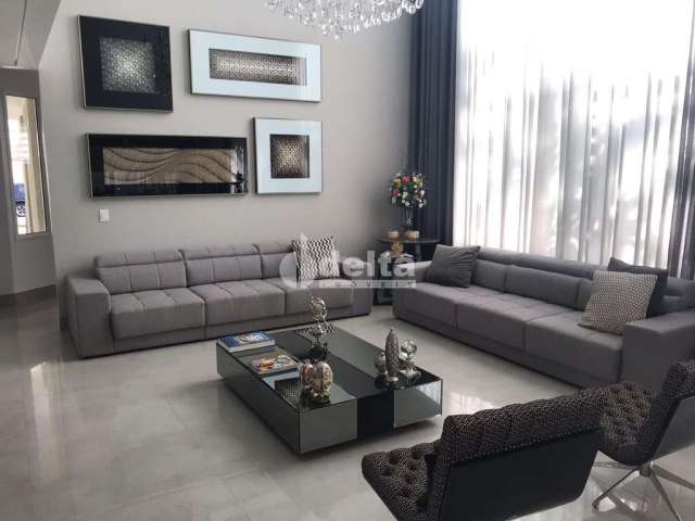 Casa residencial disponível para venda no bairro Jardim Karaíba em Uberlândia-MG