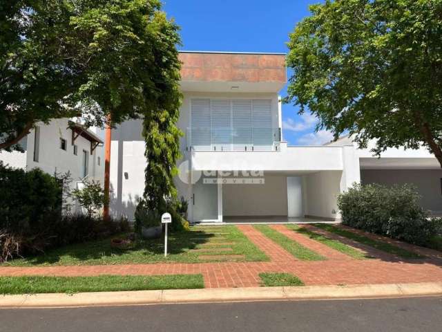 Casa Residencial disponível para venda no bairro Shopping Park  em Uberlândia-MG