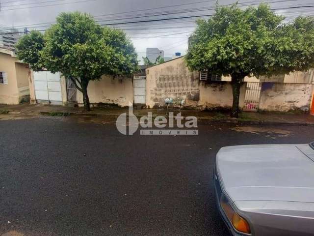 Casa residencial disponível para venda no bairro Tibery em Uberlândia-MG