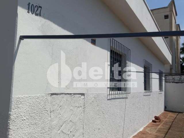 Casa residencial disponível para venda no bairro Lídice em Uberlândia-MG