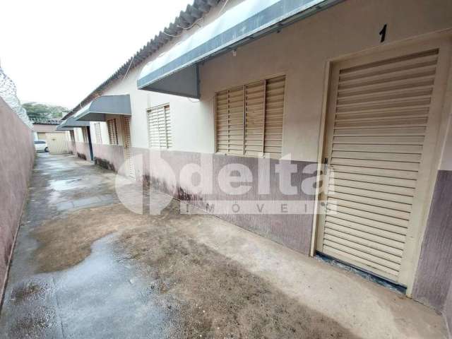 Casa Residencial disponível para Venda no bairro Lagoinha em Uberlândia-MG