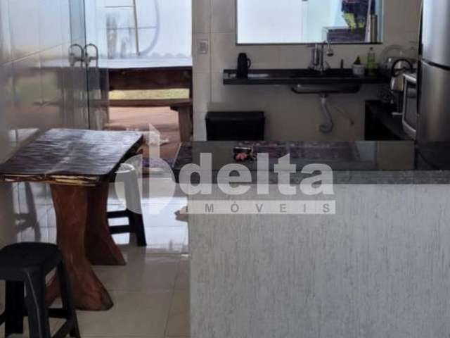 Casa residencial disponível para venda no bairro Portal do Vale em Uberlândia - MG.