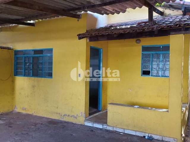 Casa Residencial disponível para venda no bairro Santa Maria em Uberlândia-MG