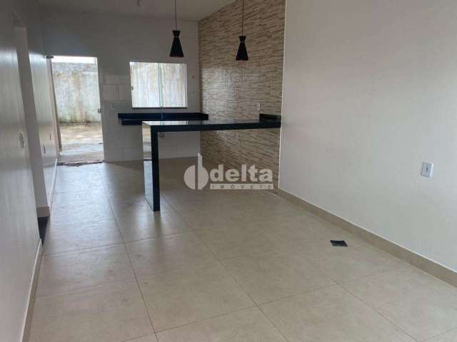 Casa residencial disponível para venda no bairro Monte Hebron em Uberlândia-MG