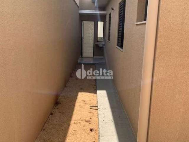 Casa residencial disponível para venda no bairro Santa Rosa em Uberlândia-MG