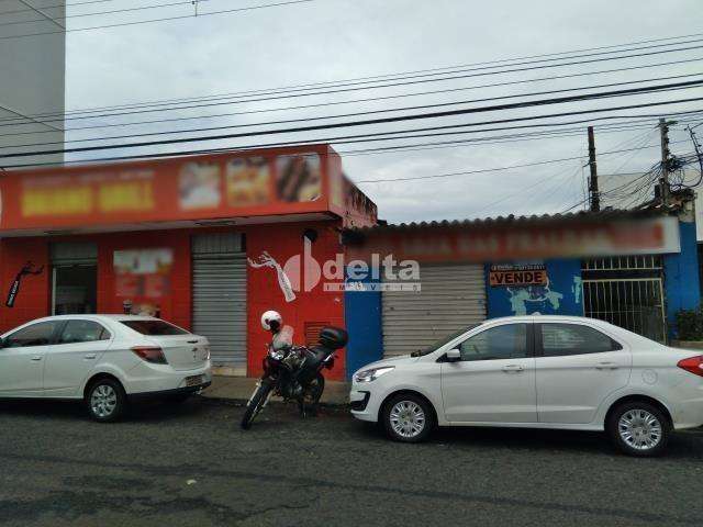 Imóvel comercial disponível para venda no bairro Cazeca em Uberlândia-MG