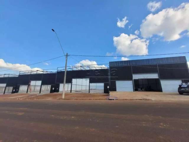 Galpão comercial disponível para locação no bairro Shopping Park em Uberlândia-MG