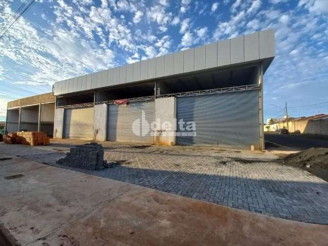 Galpão Comercial disponível para Locação no bairro Santa Mônica em Uberlândia-MG