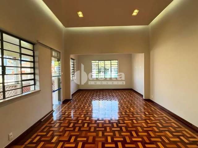 Casa Comercial disponível para locação/Venda no bairro Centro em Uberlândia-MG