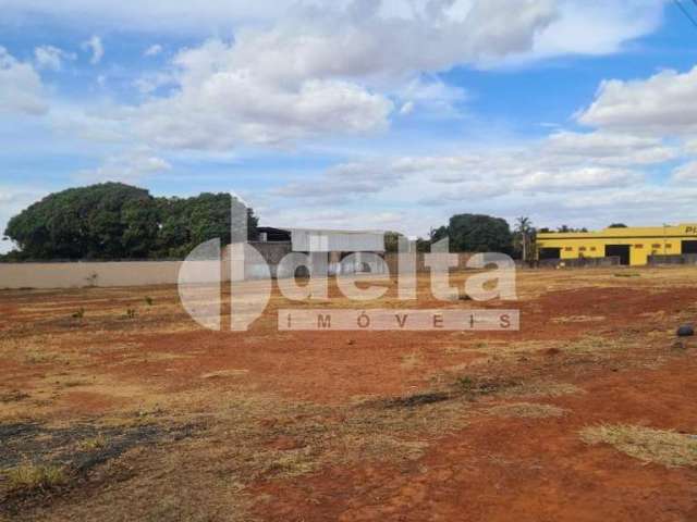 Área disponível para venda no bairro Jardim Ipanema em Uberlândia-MG