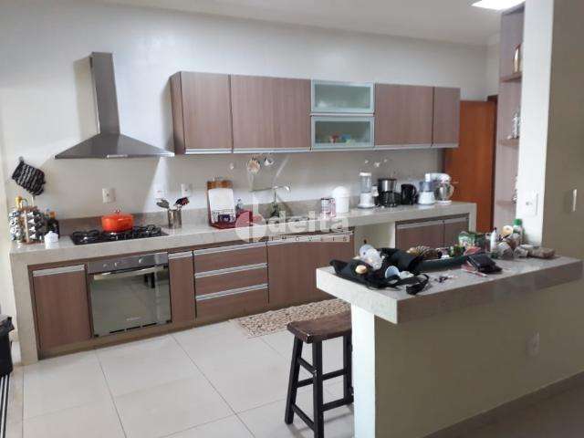 Casa residencial disponível para venda no bairro Pampulha em Uberlândia-MG