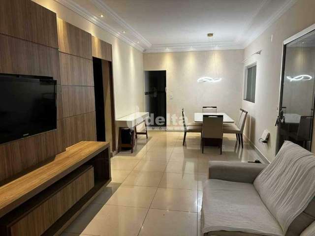 Casa residencial disponível para venda no bairro Morumbi em Uberlândia-MG