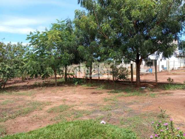 Chácara Residencial disponível para Venda no bairro Área Rural em Uberlândia-MG