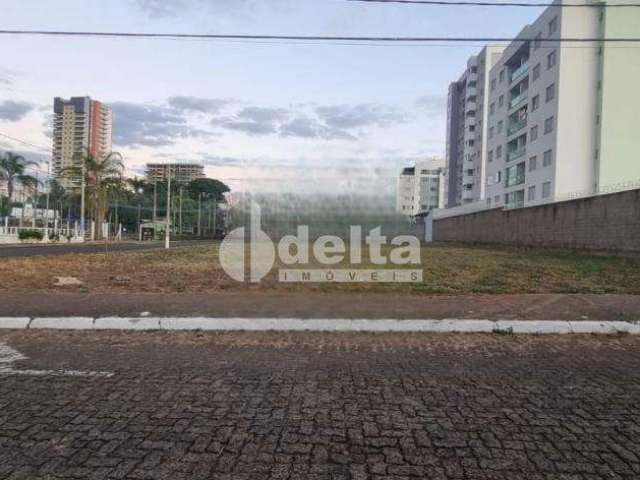 Terreno disponível para venda no bairro Tubalina em Uberlândia-MG