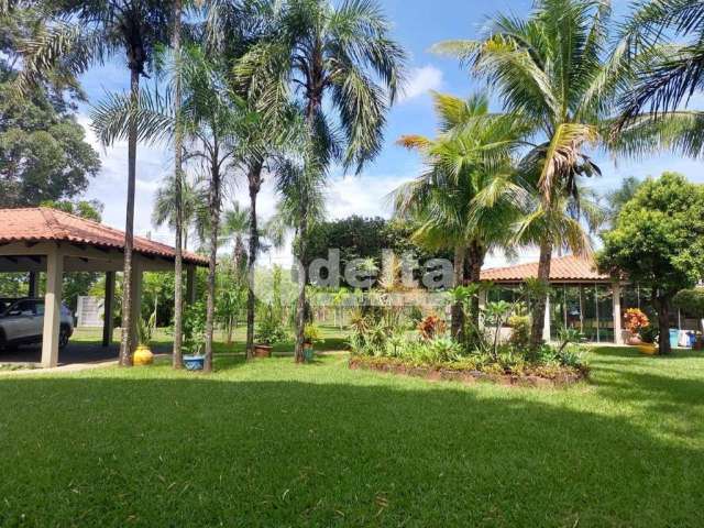 Casa em condomínio disponível para venda no bairro Morada do Sol em Uberlândia-MG