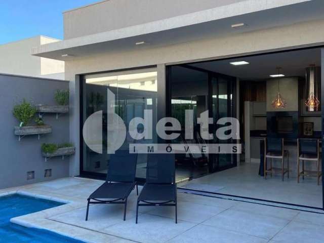 Casa residencial disponível para venda no bairro Novo Mundo em Uberlândia-MG